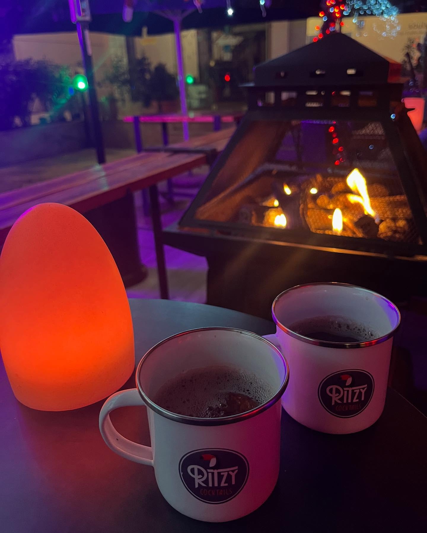 Ritzy winter Glühwein by the fire
